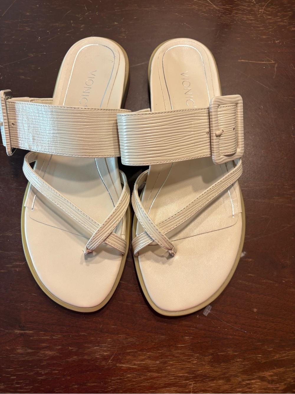 Vionic Women's Neutral Nude Buckle Strap Thong Sandals